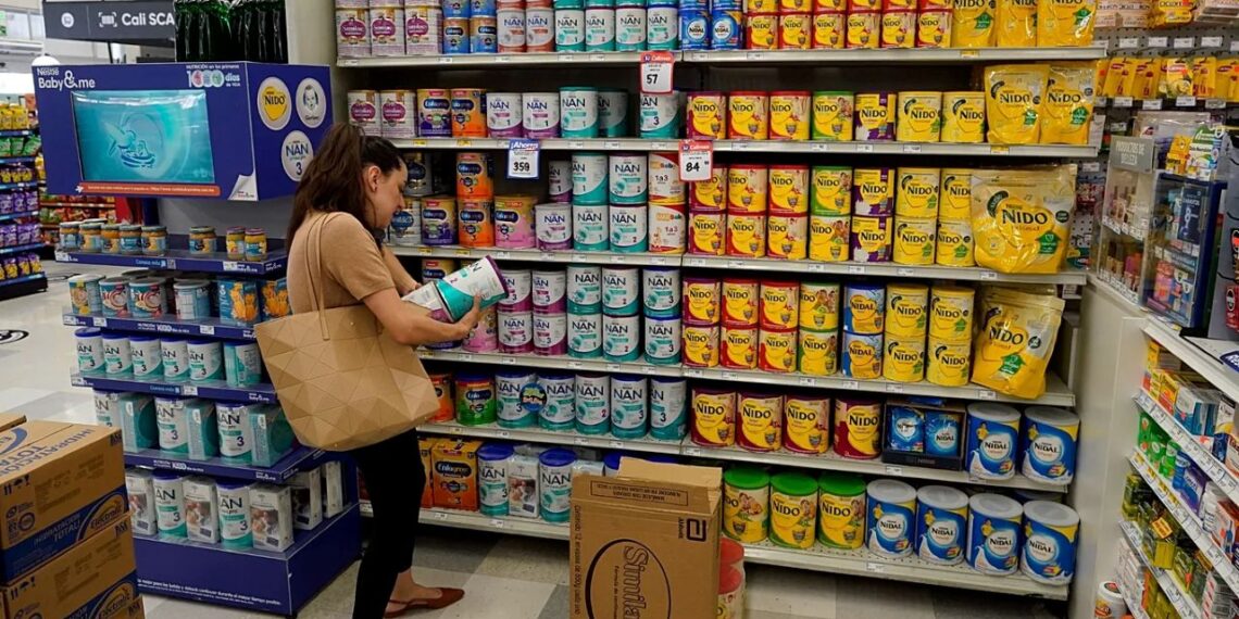 Panika Europoje: masiškai atšaukiamos kūdikių mišinukų partijos – aptiktas pavojingas toksinas