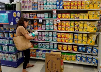 Panika Europoje: masiškai atšaukiamos kūdikių mišinukų partijos – aptiktas pavojingas toksinas