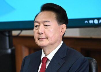 Pietų Korėją sukrėtė skandalas: prokuratūra reikalauja mirties bausmės buvusiam prezidentui Yunui