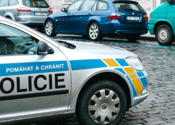 Polak w szoku w Czechach: rutynowa kontrola, zero wykroczeń, a policja zdejmuje tablice auta