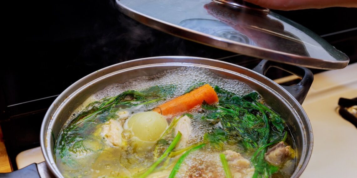 Priešmokyklos virėja atskleidė: stulbinantis rosoło triukas su kopūstu, kurio niekas nesitikėjo