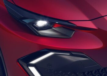 Renault Clio gamyba ant plauko: darbuotojai Turkijoje grasina streiku, kyla chaosas Europoje