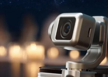 Revoliucinis išmanusis su robotine kamera jau turi pristatymo datą – telefonai grįžta į madą