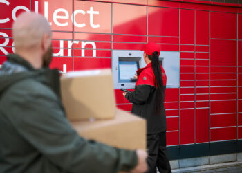 Šaltis smogia siuntoms: ekspertai perspėja apie negrįžtamai sugadintus daiktus ir milžiniškus nuostolius