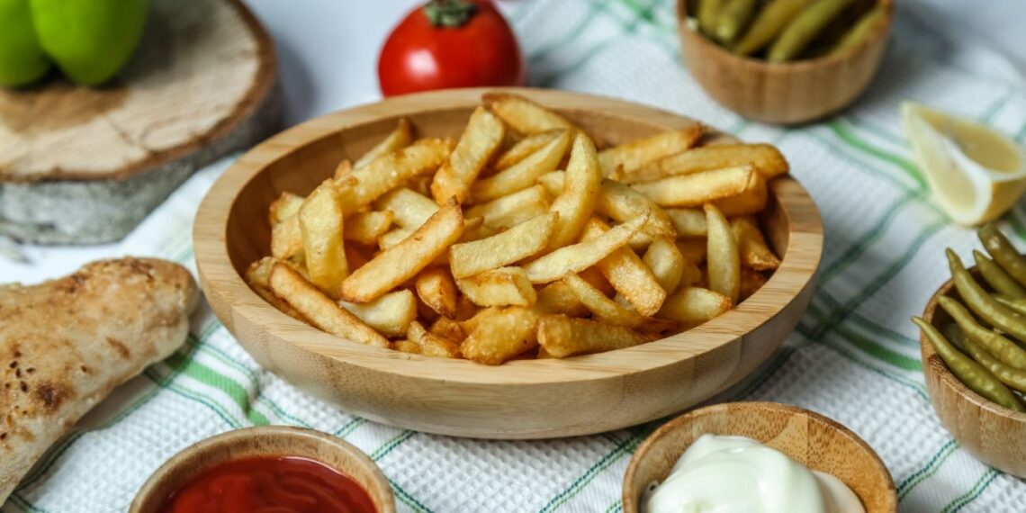 Šefas atskleidė įspūdingą receptą: traški bulvytė su slaptu padažu pavyks net tinginiui