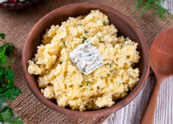 Šią kruopų bombą verdu, maišau ir ragauju – tokia skani, kad visi staiga pamiršta mėsą