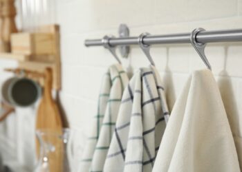 Šis nekaltas daiktas virtuvėje slepia milijardus bakterijų: naudojate jį kasdien, nežinodami