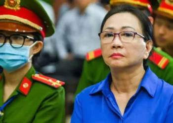 Skandalas Vietname – valdžia aukcione parduoda įkalintos milijonierės konfiskuotas „Birkin“ rankines