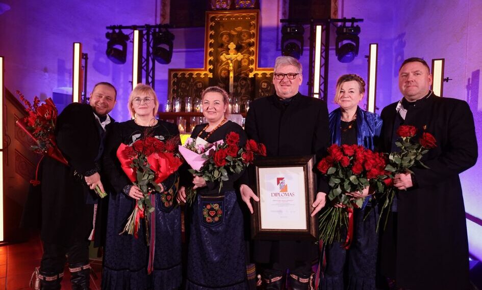 Skandalinga pradžia Agluonėnuose: kultūros sostinės startas ir netikėta Ievos Simonaitytės premija