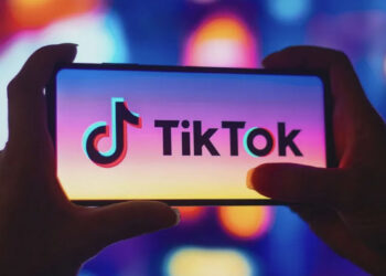 Skandalingas lūžis: TikTok slapti algoritmai kaltinami griaunant paauglių psichiką