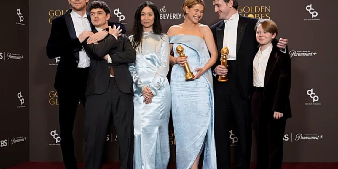 Skandalų kupina „Auksinio gaublio 2026“ naktis: netikėti laimėtojai šokiravo Holivudą