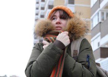 Sniego ir ledo spąstai artėja: sužinok, kaip neperšalti ir išgelbėti gyvybes per speigus