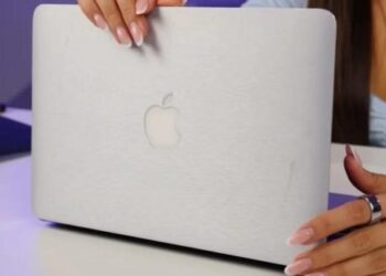 Šokas: amerikietė pigiai prisipirko Apple iš Temu – liko priblokšta kokybe