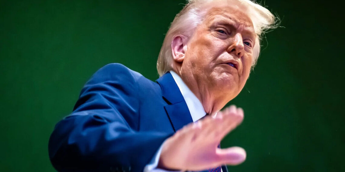 Šokas pasauliui: Trumpas galutinai ištraukė JAV iš kovos su klimato atšilimu, ekspertai kraupsta