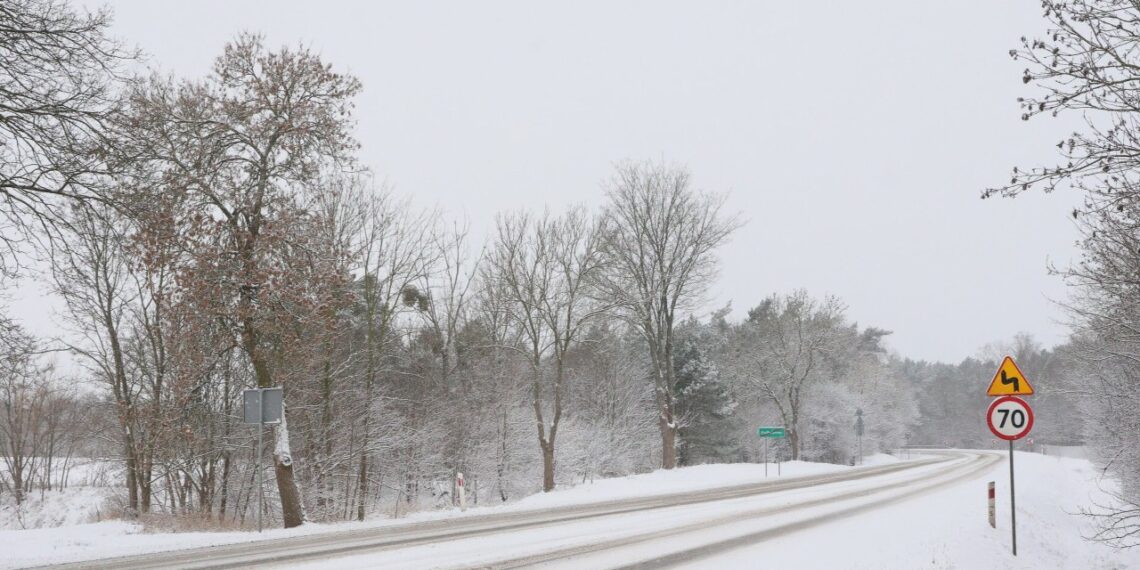 Šokas vairuotojams: nevalyta ir nepabarstyta gatvė – sužinok, kas iš tikrųjų kaltas!