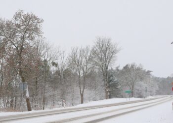 Šokas vairuotojams: nevalyta ir nepabarstyta gatvė – sužinok, kas iš tikrųjų kaltas!