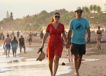 Šoke?“ Populiariame kurorte nevedusiems vyrams uždrausta mylėtis – gresia griežtos baudos