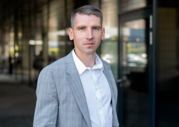 Šokiruojanti tiesa apie naudotus elektromobilius: ką slepia pardavėjai ir kaip neapsigauti perkant