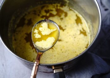 Šokiruojanti tiesa: dauguma klysta – ar ghi ir lietuviškas sviestas klarifikuotas tikrai tas pats?