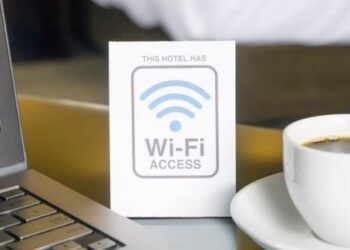 Šokiruojanti tiesa: kodėl niekada nebeturėtum jungtis prie viešbučio viešojo Wi-Fi