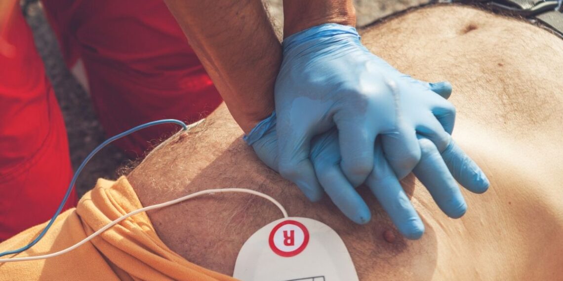 Šokiruojanti tiesa: neteisingai per serialus rodomas gaivinimas gali kainuoti tavo artimo gyvybę