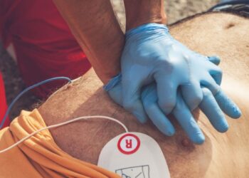 Šokiruojanti tiesa: neteisingai per serialus rodomas gaivinimas gali kainuoti tavo artimo gyvybę