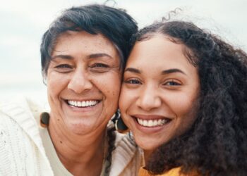 Šokiruojantis atradimas: milijonai jūsų mamos ląstelių vis dar gyvena jumyse – pagaliau aišku, kodėl