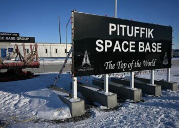 Šokiruojantis NATO žingsnis: JAV karo lėktuvai jau Grenlandijoje – Rusija verčiama nervintis