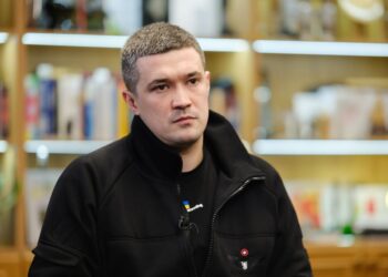 Šokiruojantis posūkis kare: rusų dronai jau skraido su Starlink, Elonas Maskas spaudžiamas aiškintis