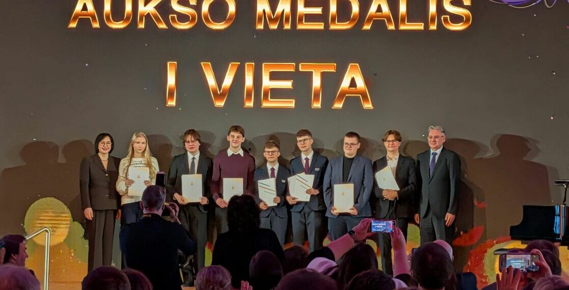 Šokiruojantyss protai: sužinok, kokie Lietuvos mokiniai sudrebino pasaulio olimpiadas