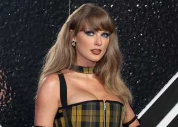 Šokiruojantis sprendimas: Taylor Swift ir „Kiss“ legendos netikėtai įtrauktos į Šlovės salę