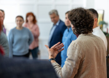 Specialistas Kulikauskas-Maršantas perspėja: frazė „viskas prioritetas“ tyliai žudo komandos efektyvumą