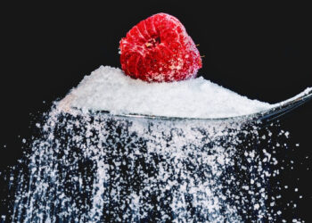 Staigus cukraus šuolis kraujyje gali net 69 % padidinti Alzheimerio riziką: gydytojai perspėja