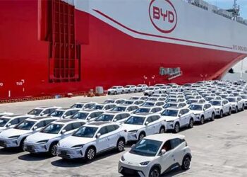 Staigus posūkis: Kanada vėl atveria duris Kinijos elektromobiliams – kas nutiks Europos rinkai?