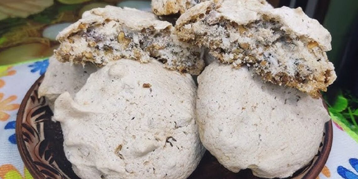 Stulbinamai traškūs baltyminiai sausainiai su riešutais ir kokosu: geniali idėja likusiems baltymams