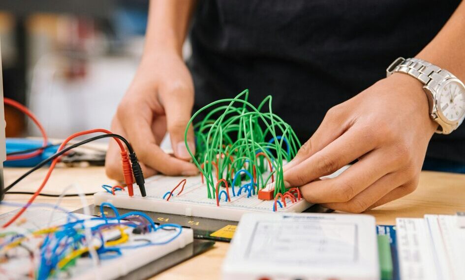 Švietimo krizė: ekspertai įspėja, kad Lietuva praranda konkurencingumą – ką nutyli valdžia?