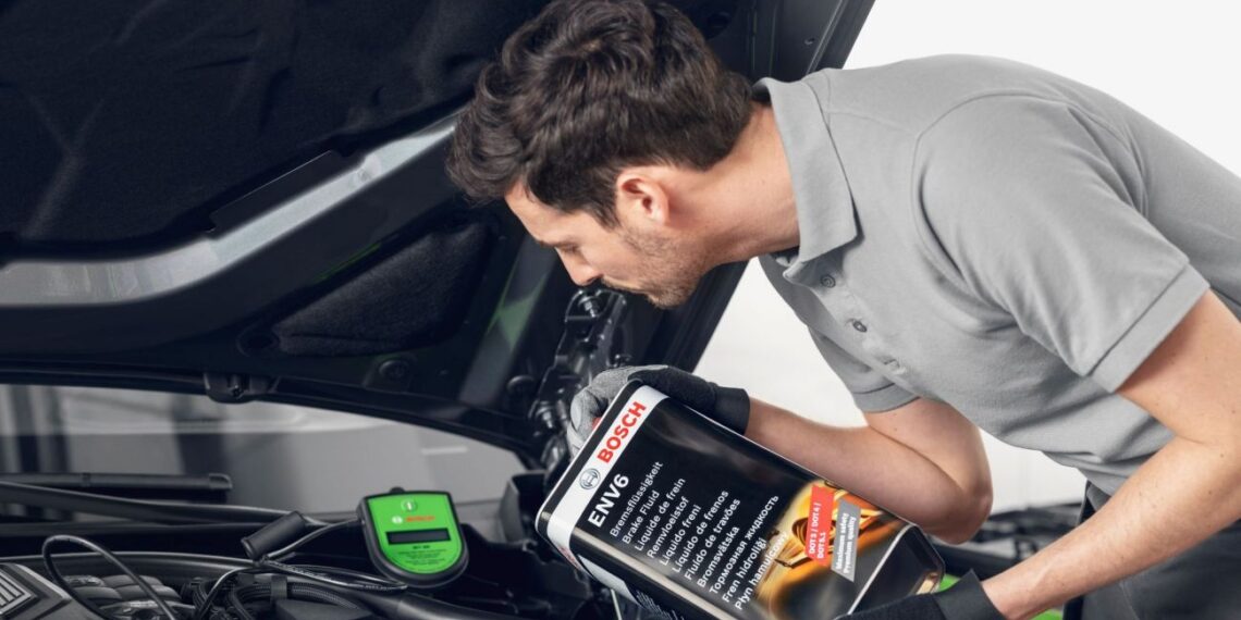 Taupai ar žaidi su gyvybe? Ekspertai perspėja: stabdžių skysčių maišymas gali baigtis tragedija