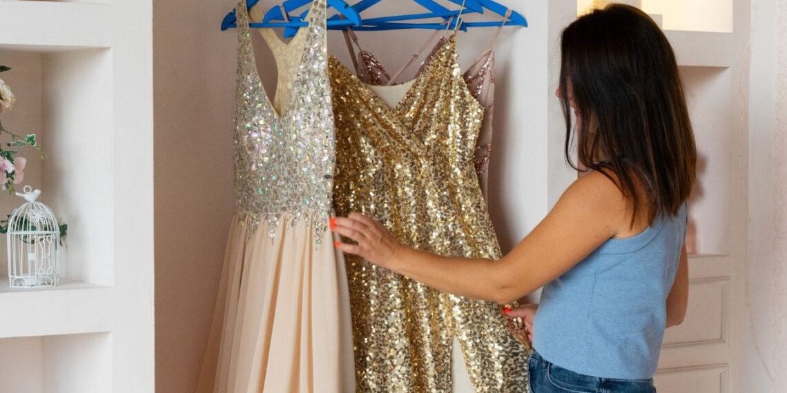 Te spalvos Naujiesiems metams pritraukia pinigus ir meilę – stylistai ragina pamiršti juodą