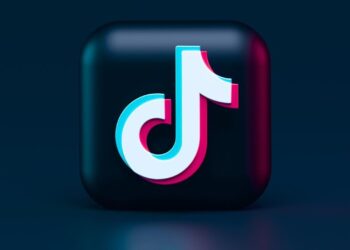 TikTok skandalingai peržengia ribas: programėlė pradės rinkti tikslius vartotojų buvimo duomenis