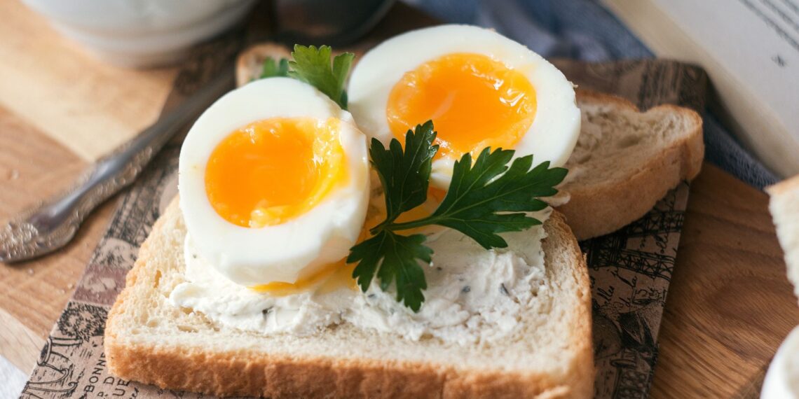 Tobuli kiaušiniai per kelias minutes: nereikia nei puodo, nei laikmačio – triukas stebina