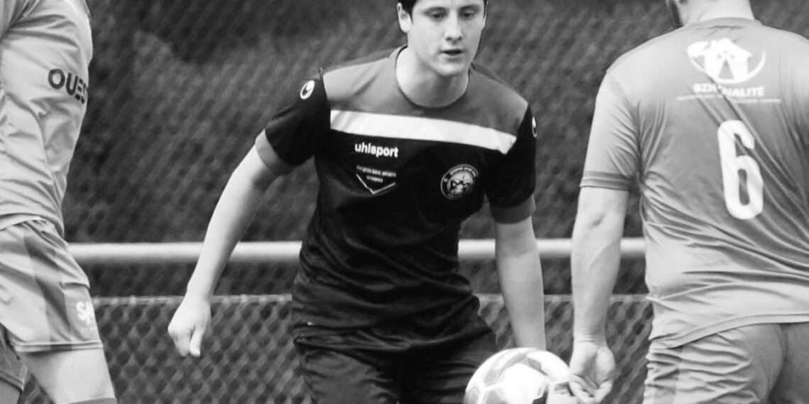 Tragiška jauno futbolo talento žūtis Tailande: mirtinas 22-mečio bandymas nusiselfinti prie krioklio