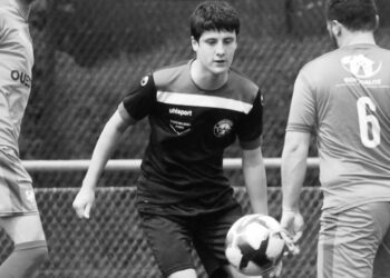 Tragiška jauno futbolo talento žūtis Tailande: mirtinas 22-mečio bandymas nusiselfinti prie krioklio