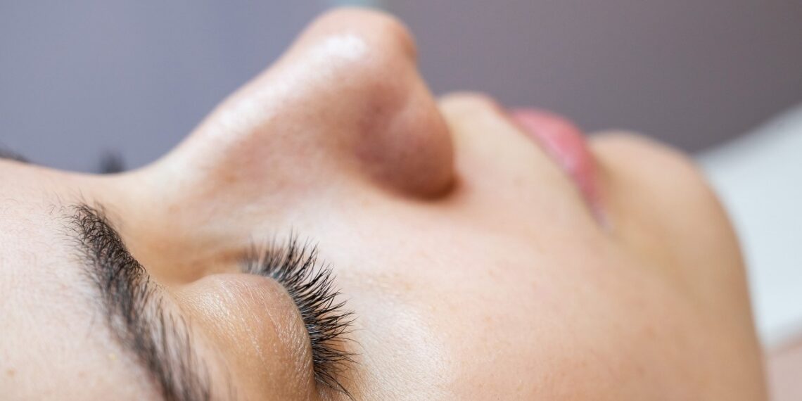 Turi vazeliną namie? Pabandyk TAIP – blakstienos sutvirtės ir sužibs, tušą pamirši