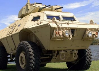 JAV perduoda Ukrainai 65 „Guardian“ šarvuočius: pagalbos paketas vertas apie 150 mln. eurų