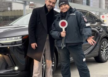 Uždegančią naują dainą pristatantis Igoris Jarmolenka atskleidė: kūrybai įkvėpė viliojančios policininkės