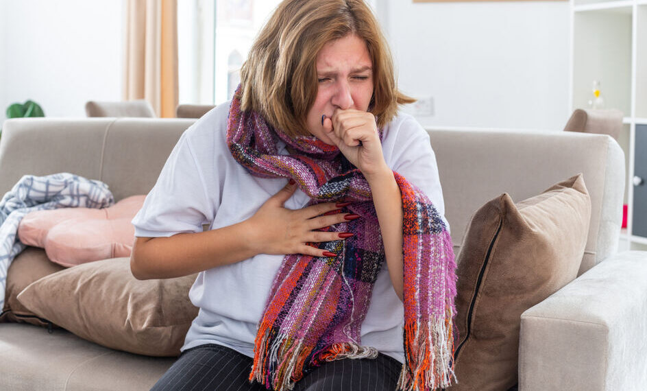 Užsitęsęs ar keistas kosulys – pavojingas ženklas: gydytoja atskleidė, kada delsti griežtai negalima