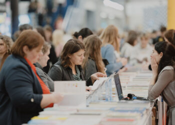 Vilniaus knygų mugė smogia kultūros maratonu: šimtai renginių per 4 dienas, nespėsi visko pamatyti