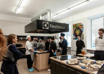 Vilniuje atsidarė atnaujintas VESK padalinys: pamatę, ką sukūrė patys mokiniai, neteks žado