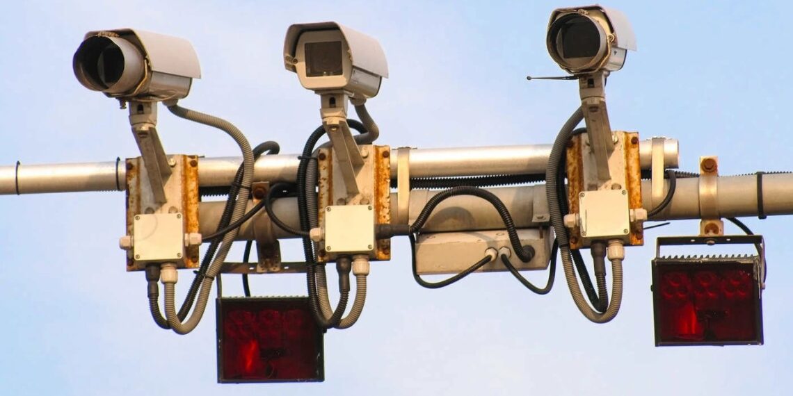 Vilniuje dar nematėte: Varšuva smogia kelių chuliganams – tunelyje įveda naują greičio medžioklę