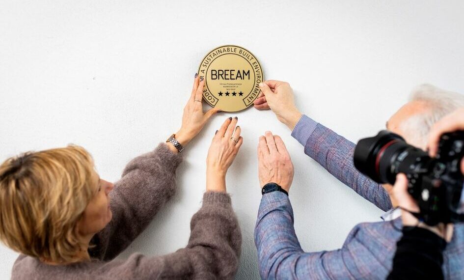 Vilnius šokiravo Baltijos šalis: pirmą kartą BREEAM sertifikatai viešai mokyklai ir darželiui